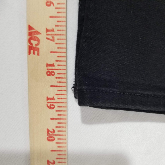 Apt 9 Jeans Womens Size 8P Black Tummy Control Capri Wash High Rise - Picture 8 of 9